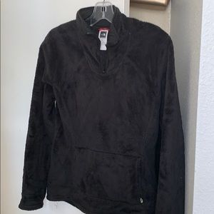 North Face Pull Over